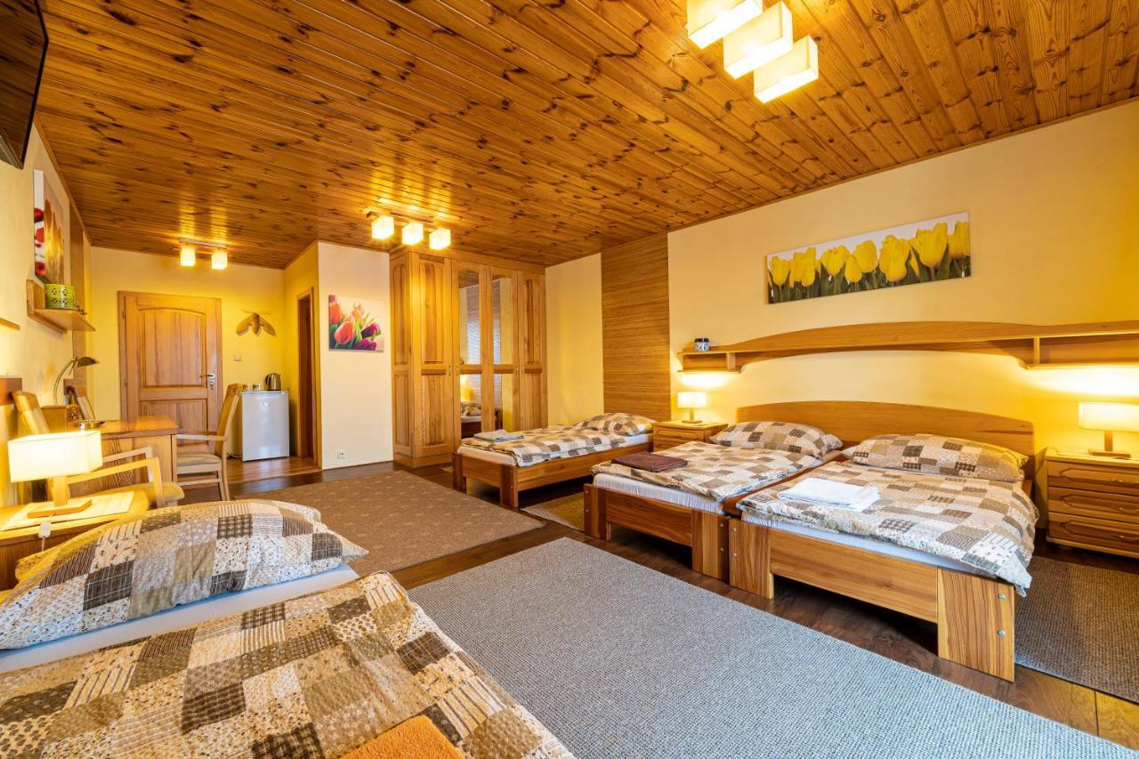 Penzion Tri Klasy Nová Lesná Extérieur photo